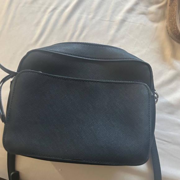 Maurice’s black bag - Picture 2 of 2